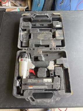 Porter-Cable BN200C 18 Gauge 2-Inch Brad Nailer with Case